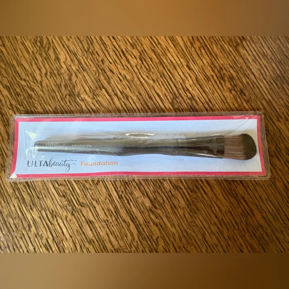 NWT, Ulta Beauty Tapered Foundation Brush with synthetic bristles.